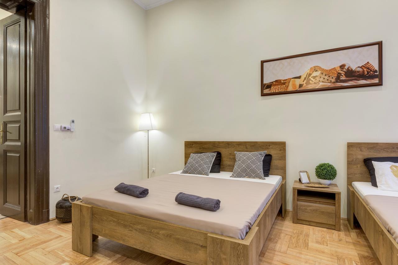 Real Apartments Klauzal Budapest Luaran gambar