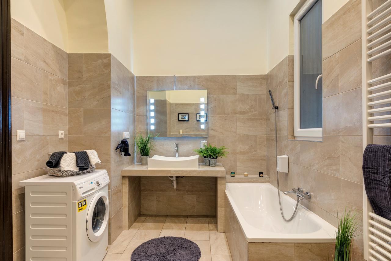 Real Apartments Klauzal Budapest Luaran gambar