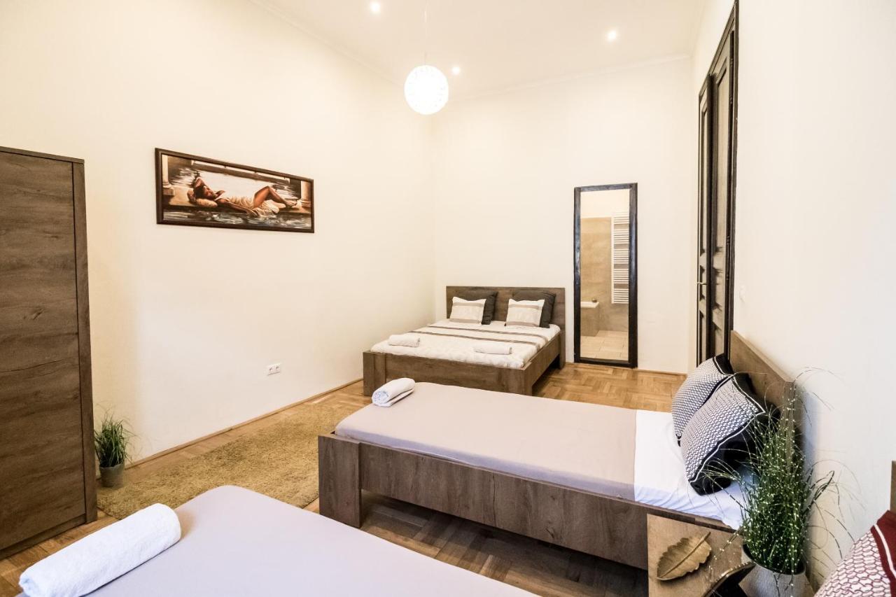Real Apartments Klauzal Budapest Luaran gambar